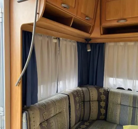 Schlaflodge Wohnwagen In Idyllischer *